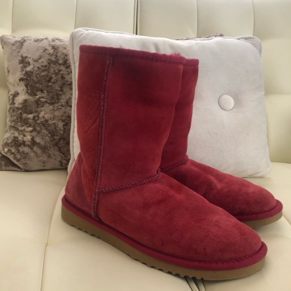 UGG Australia size 6